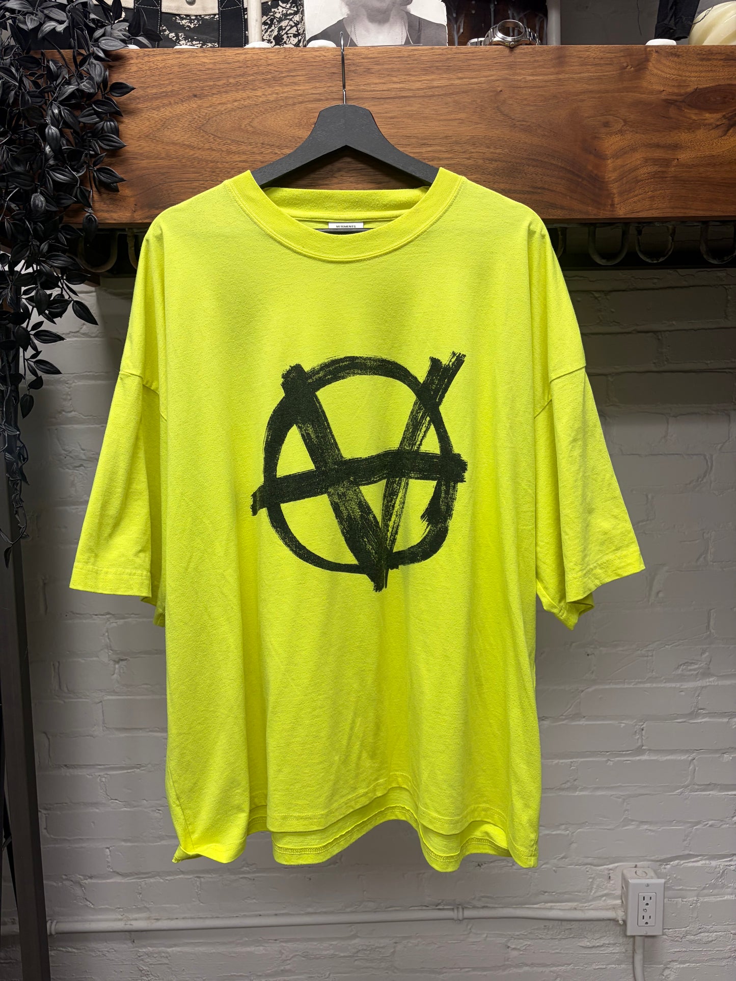 SS2020 Vetements ‘Anarchy’ Neon Oversized Graphic T-Shirt