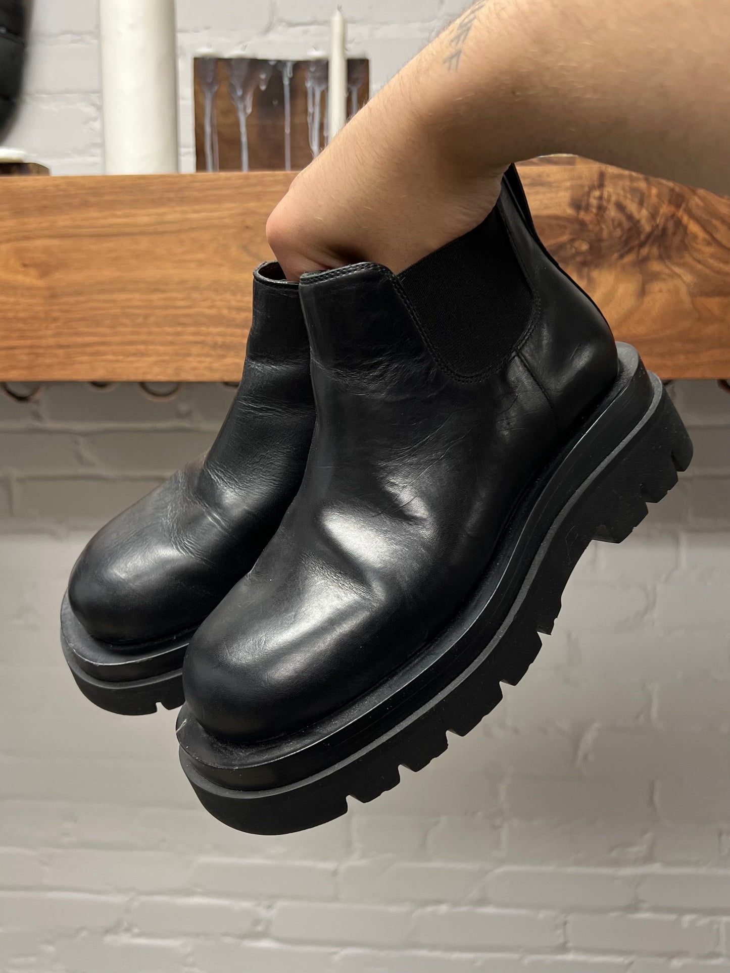 Bottega Veneta Black Leather Chelsea Boots
