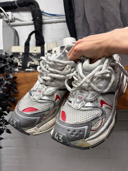 Balenciaga ‘Runner’ White/Red Low Top Sneakers