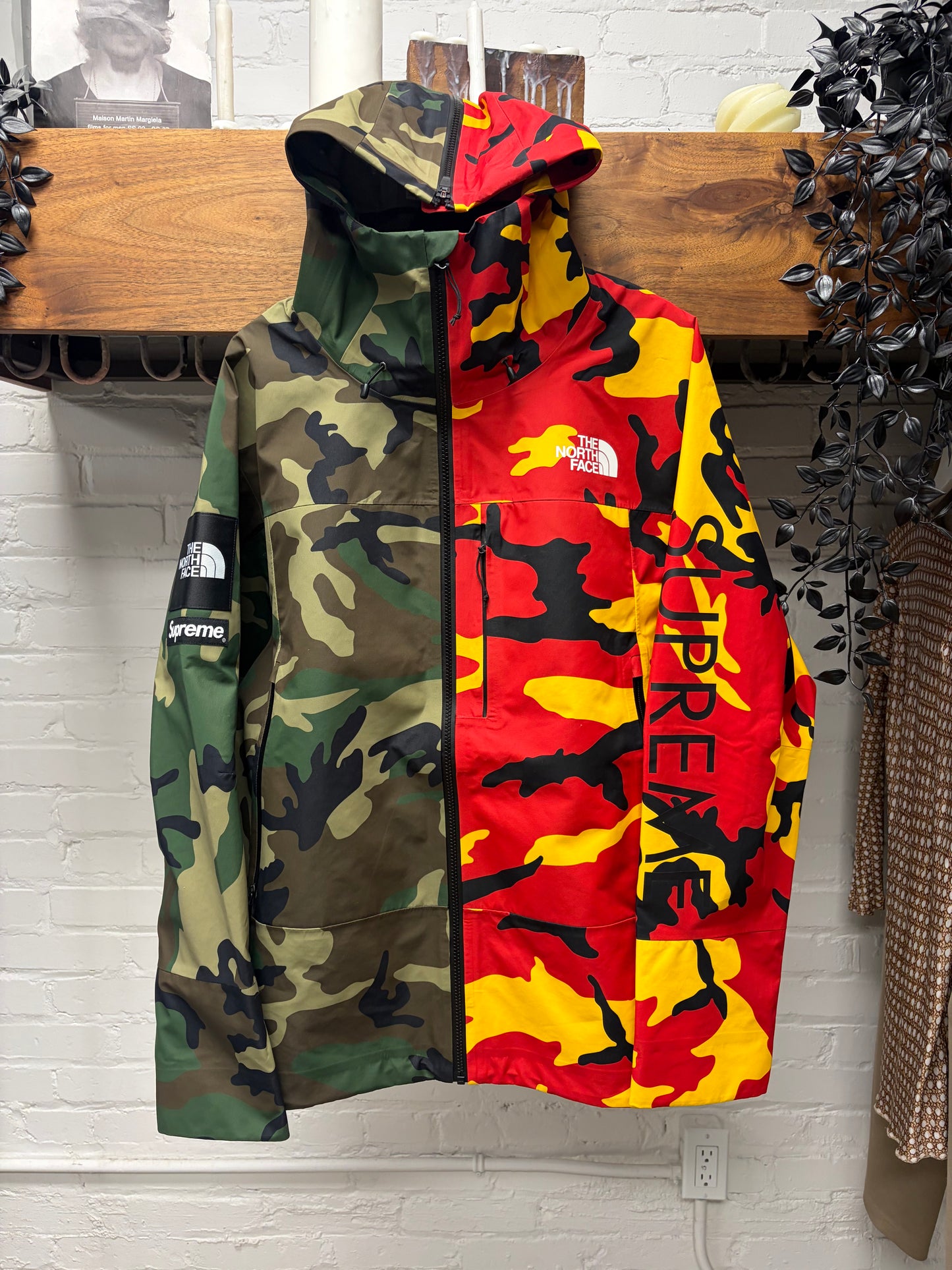 SS2024 Supreme x The North Face ‘Split Camo’ Goretex Tape Seam Jacket