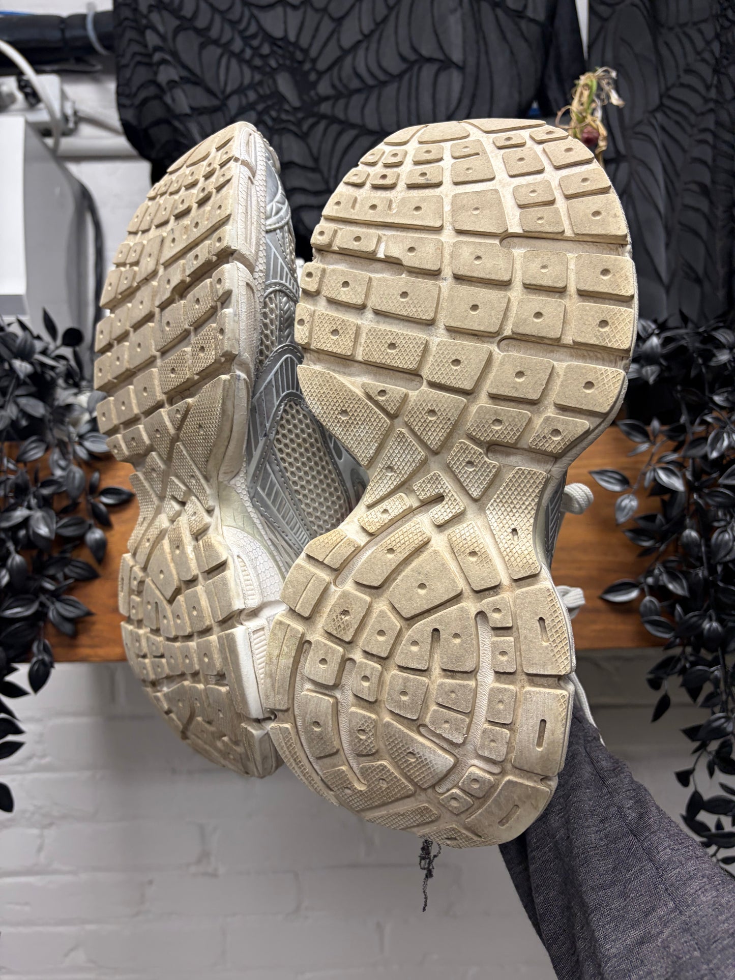 Balenciaga ‘3XL’ White/Silver Oversized Low Top Sneakers