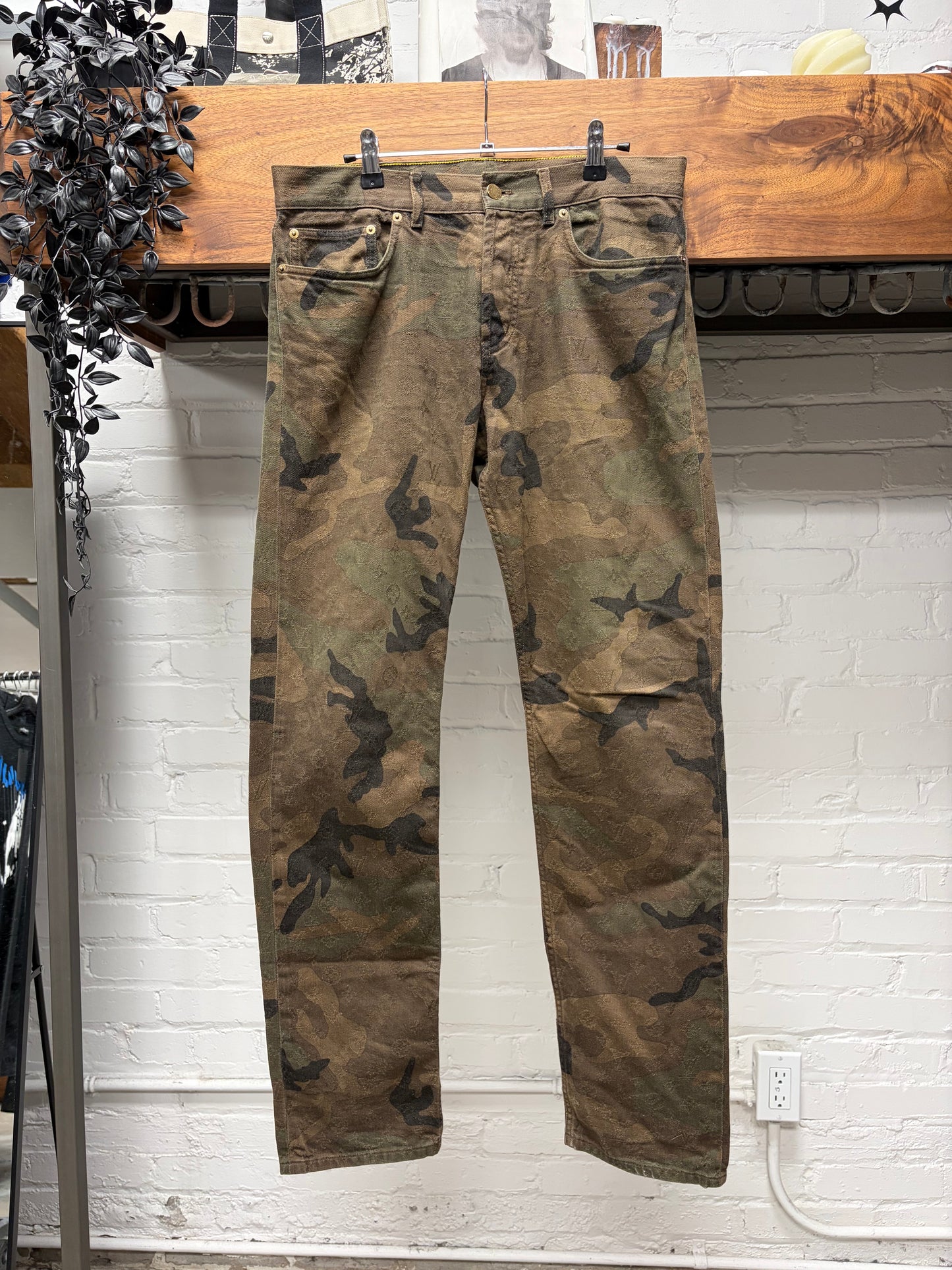 SS2016 Louis Vuitton x Supreme Camoflage Monogram Denim