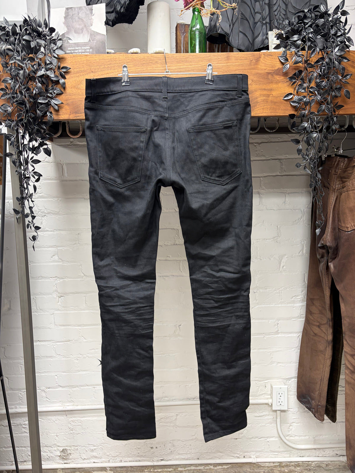 2023 Saint Laurent ‘D02’ Black Skinny Jeans