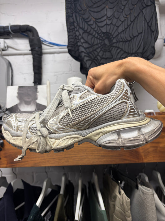 Balenciaga ‘3XL’ Cream White Oversized Low Top Sneakers