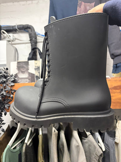 Balenciaga ‘Steroid’ Lace-Up Black Oversized Combat Boots