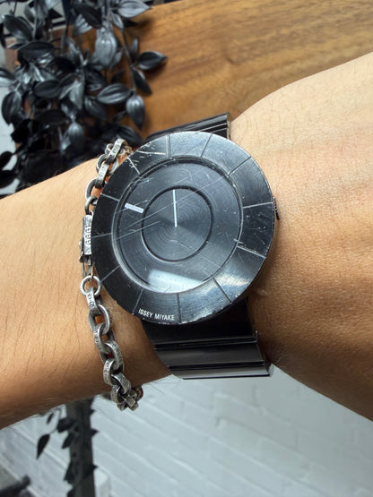 Issey Miyake by Seiko ‘TO’ Black Minimal Watch