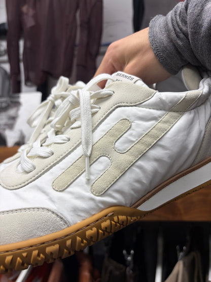 Hermes White/Gum Sole ‘Jet’ Low Top Sneakers