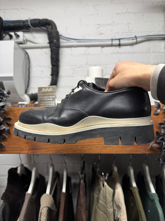 Bottega Veneta ‘Tire’ Black/Cream Calfskin Leather Derbys