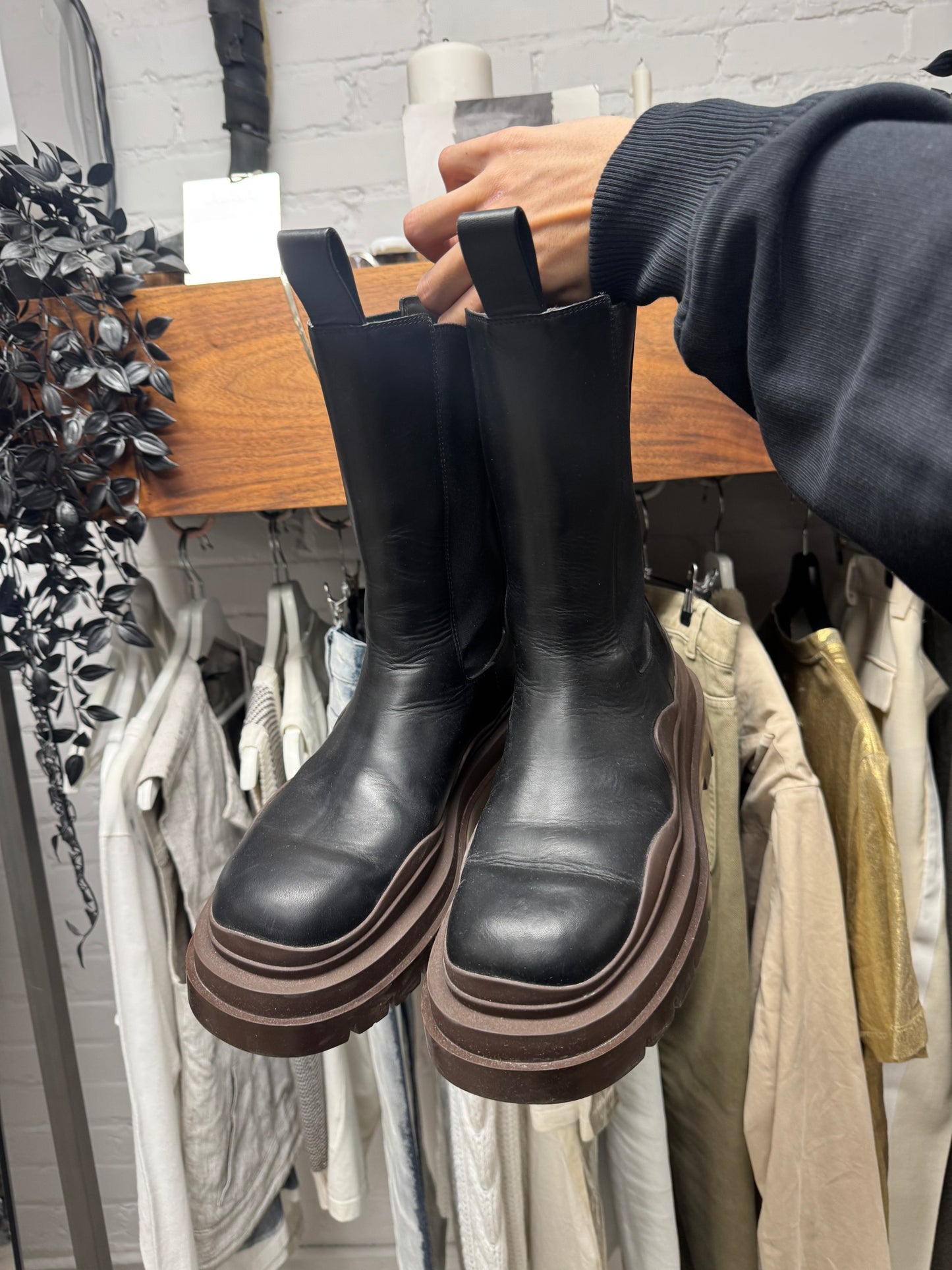 Bottega Veneta Brown/Black ‘Tire’ Leather Platform Sole Boots