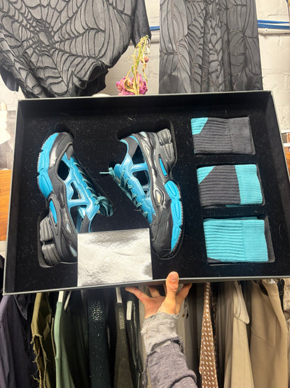 2018 Raf Simons x Adidas ‘Ozweegos’ Colonial Blue/Black Low Top Sneakers