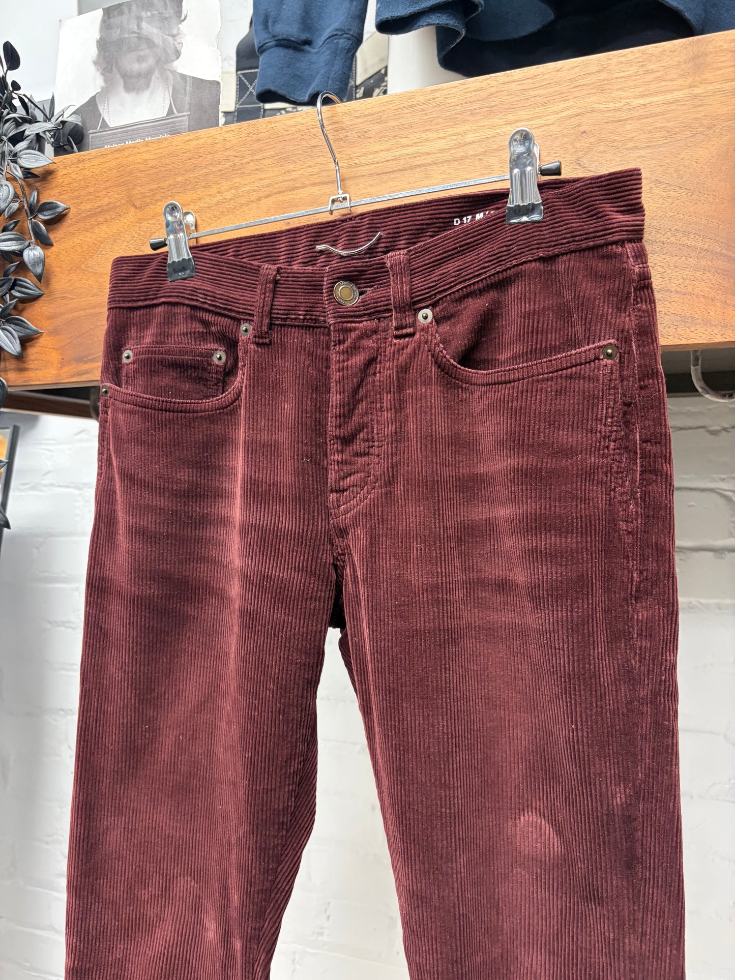 2018 Saint Laurent Unaltered ‘D17’ Oxblood Red Corduroy Flared Leg Skinny Jeans