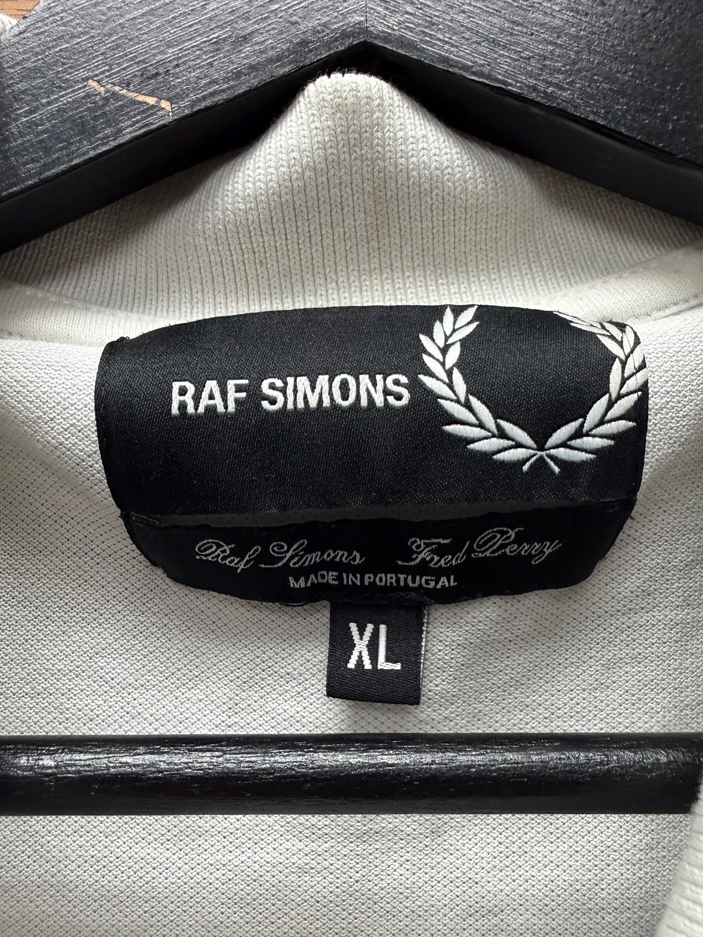 AW2019 Raf Simons x Fred Perry Shoulder Print White Polo