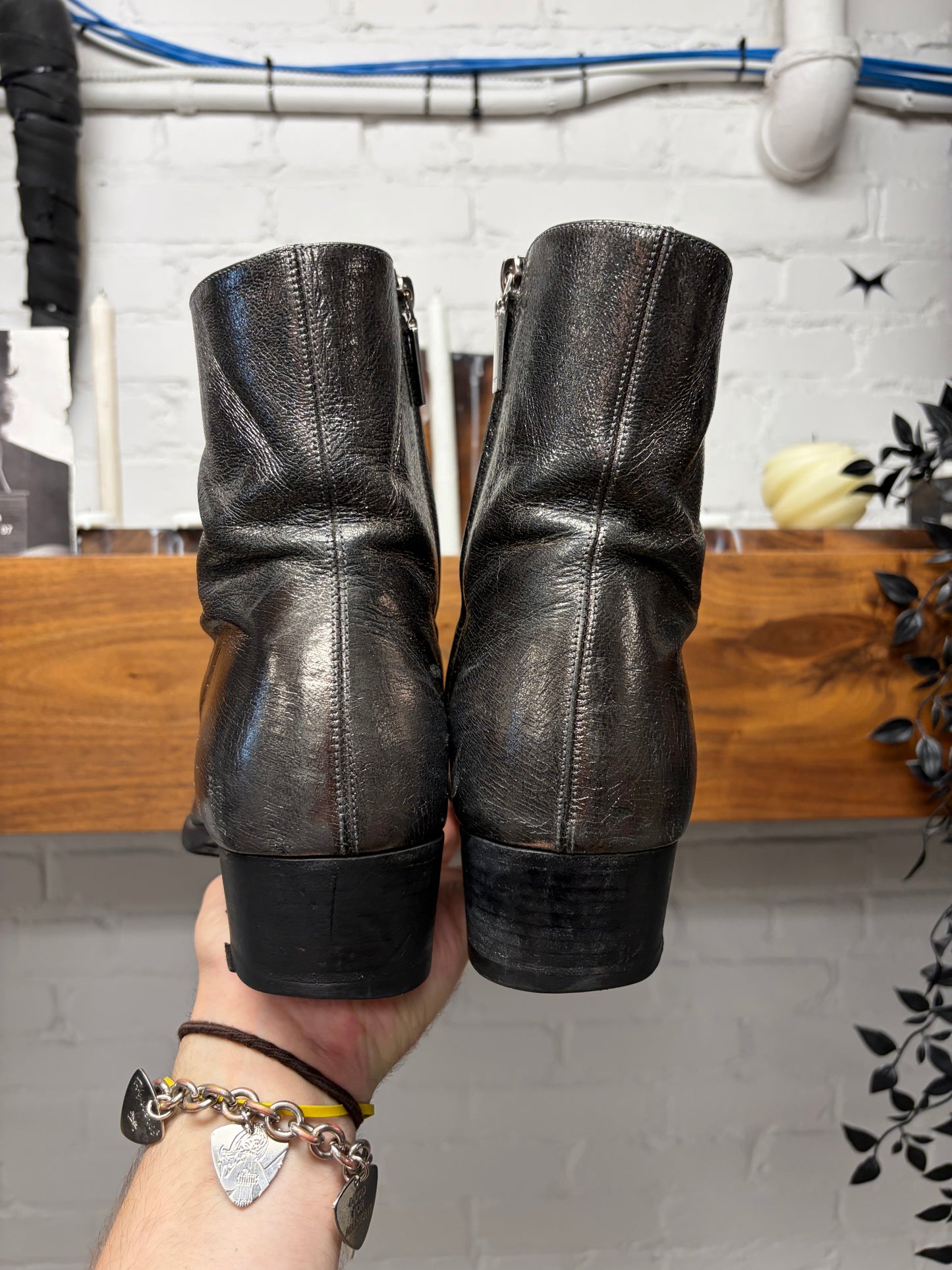 Saint Laurent Rustic Silver ‘Wyatt’ Pointed Toe Chelsea Boots