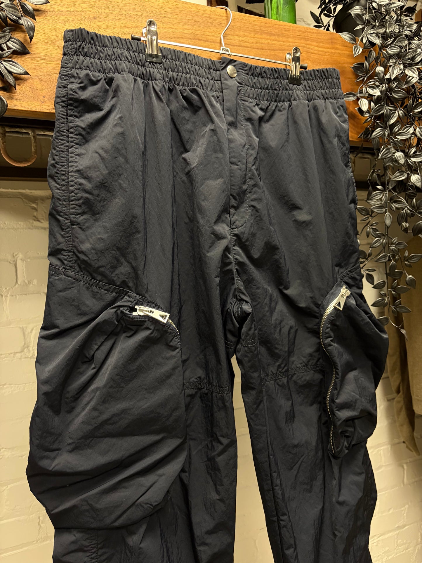 Bottega Veneta ‘Tech Nylon’ Exposed Zipper Straight Leg Cargo Pants