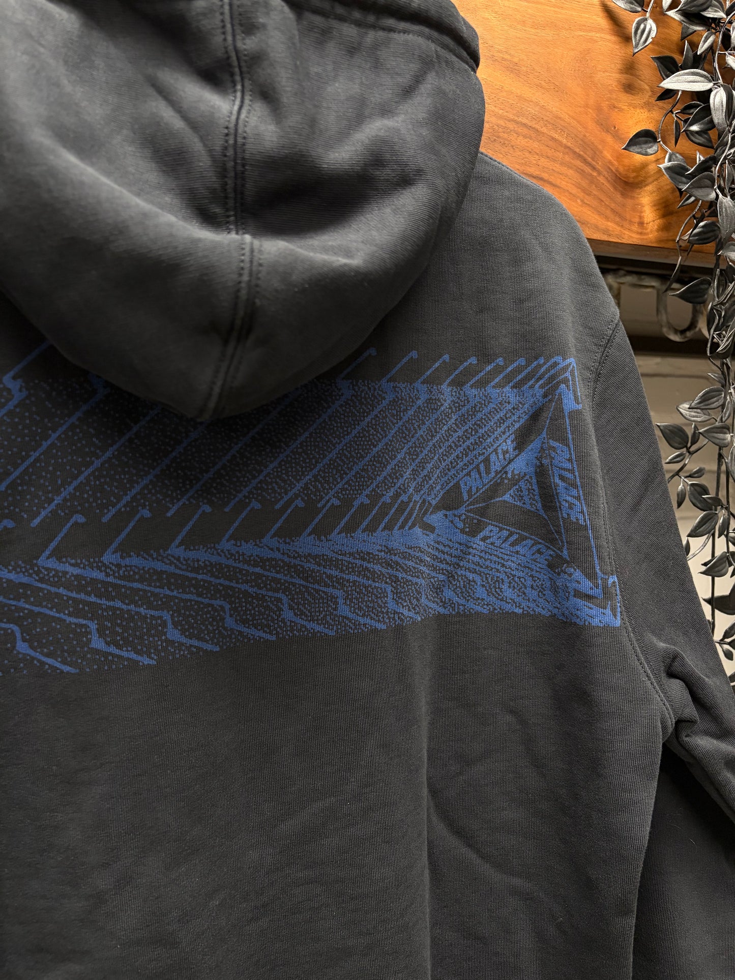 AW2018 Palace ‘Grand Master’ Black/Blue Logo Hoodie