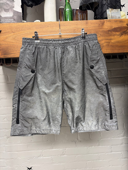 SS2020 Stone Island Reflective Dust Plated Grey Shorts