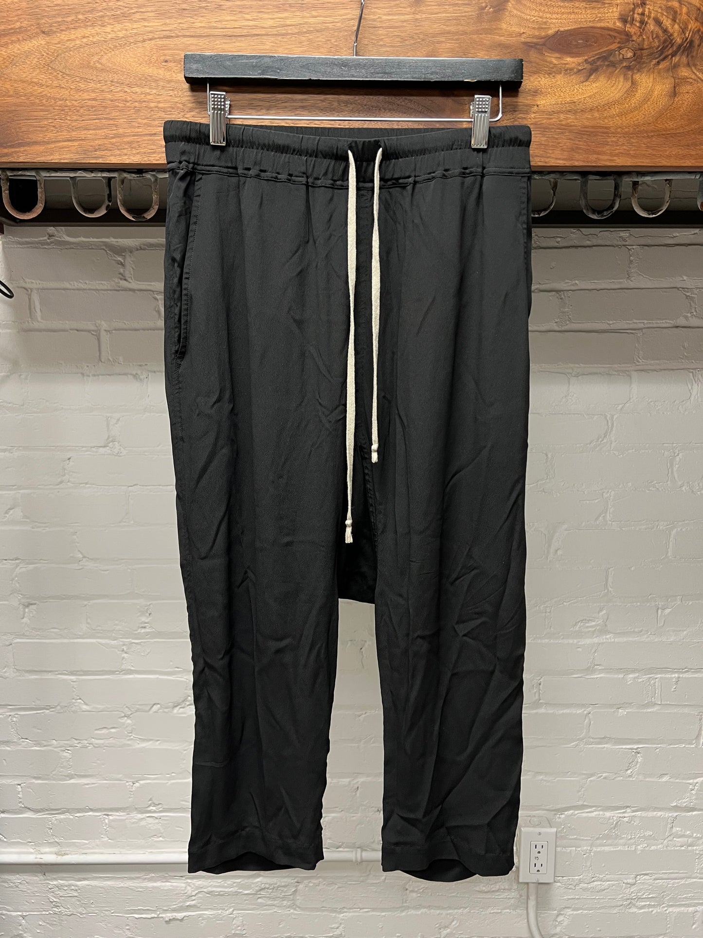 SS2021 Rick Owens ‘Phlegethon’ 3/4 Length Drop Crotch Pod Shorts