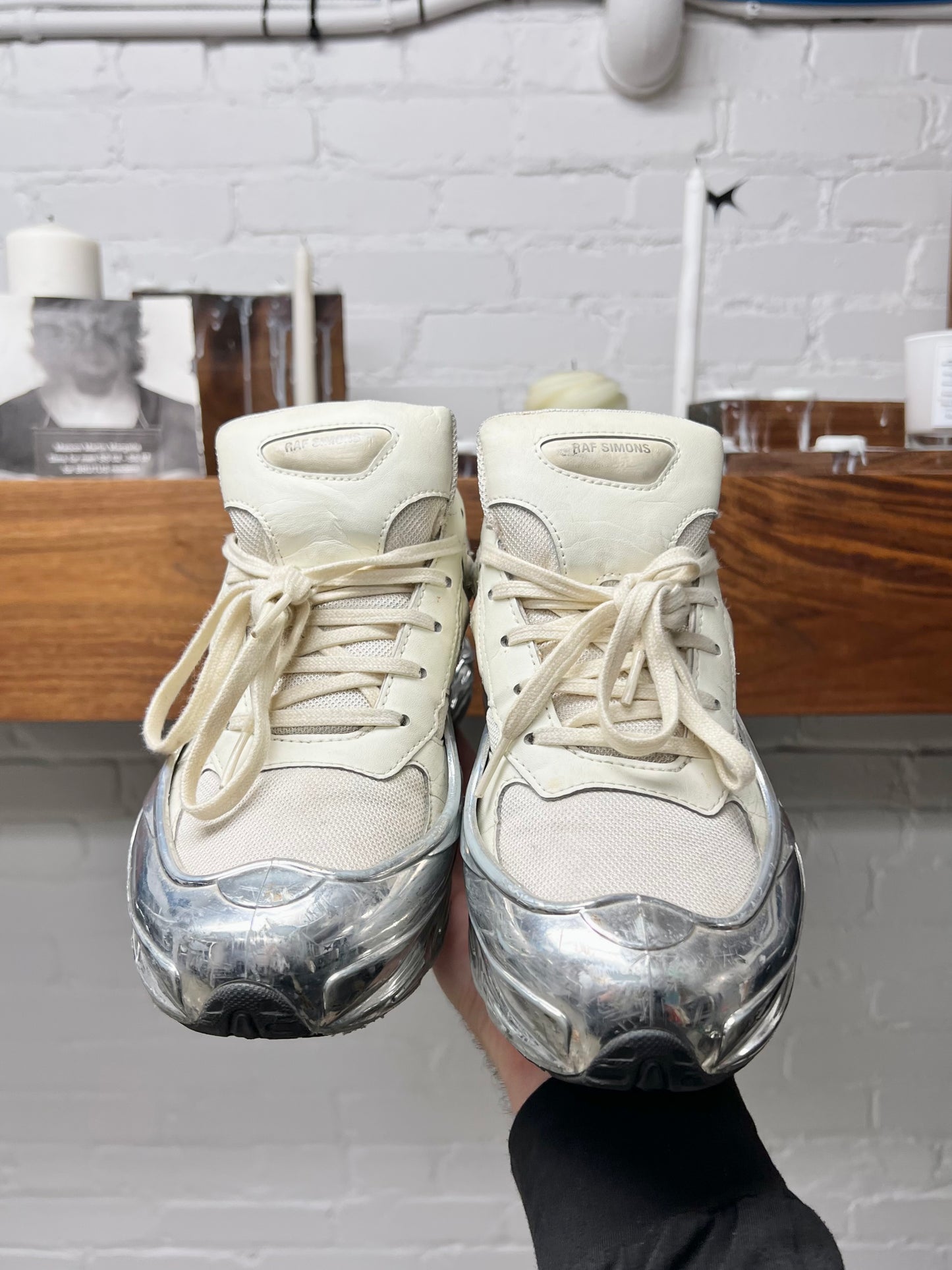 Raf Simons x Adidas ‘Ozweegos V3’ Silver/Cream Metallic Low Top Sneakers