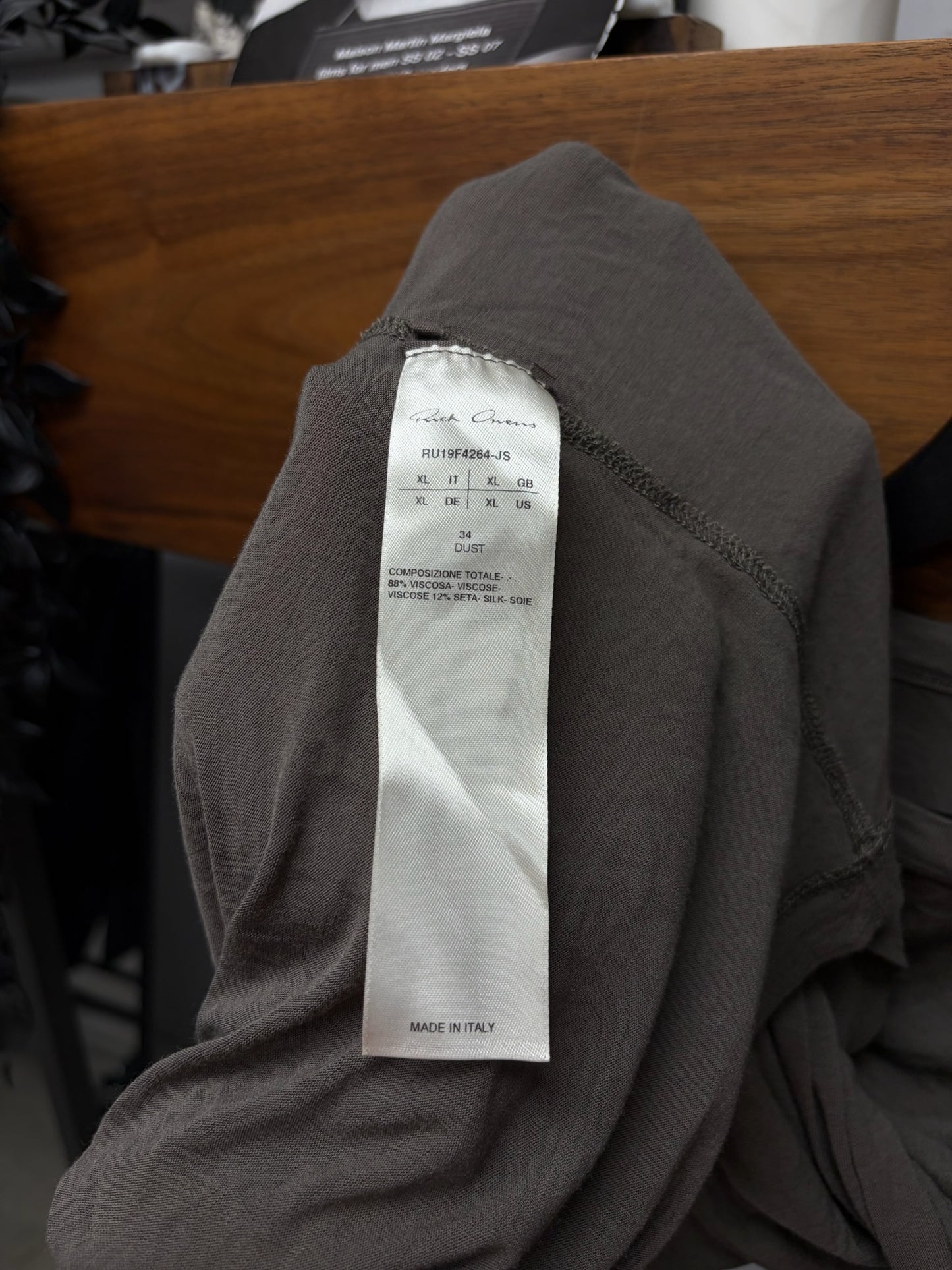 AW2019 Rick Owens ‘Larry’ Dust Brown ‘Level’ Oversized T-Shirt