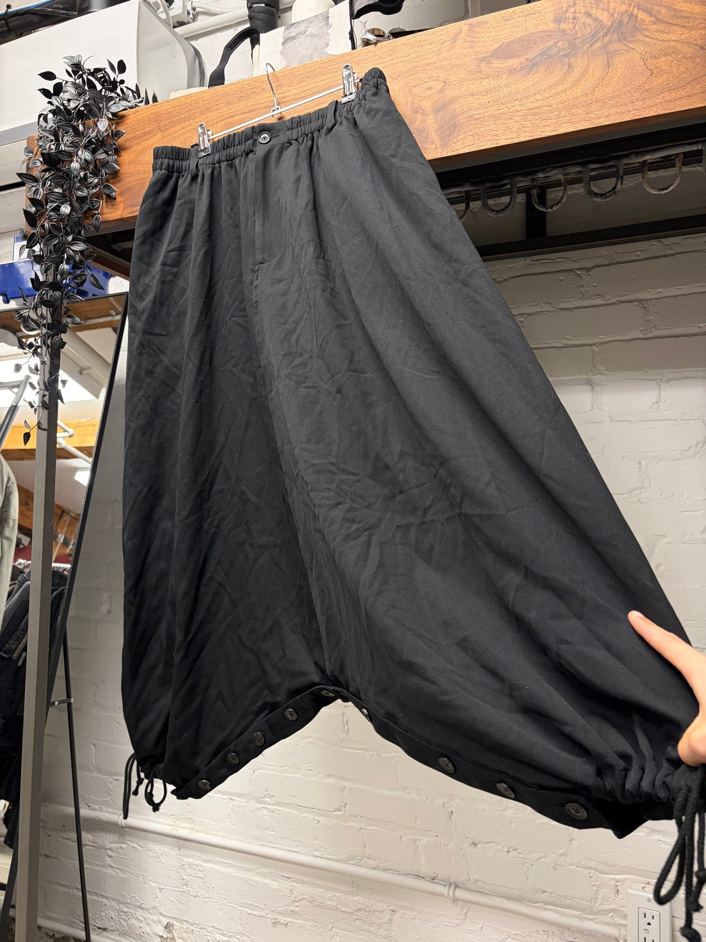 Yohji Yamamoto ‘Black Scandal’ Balloon Cut ‘Sarousel’ Shorts