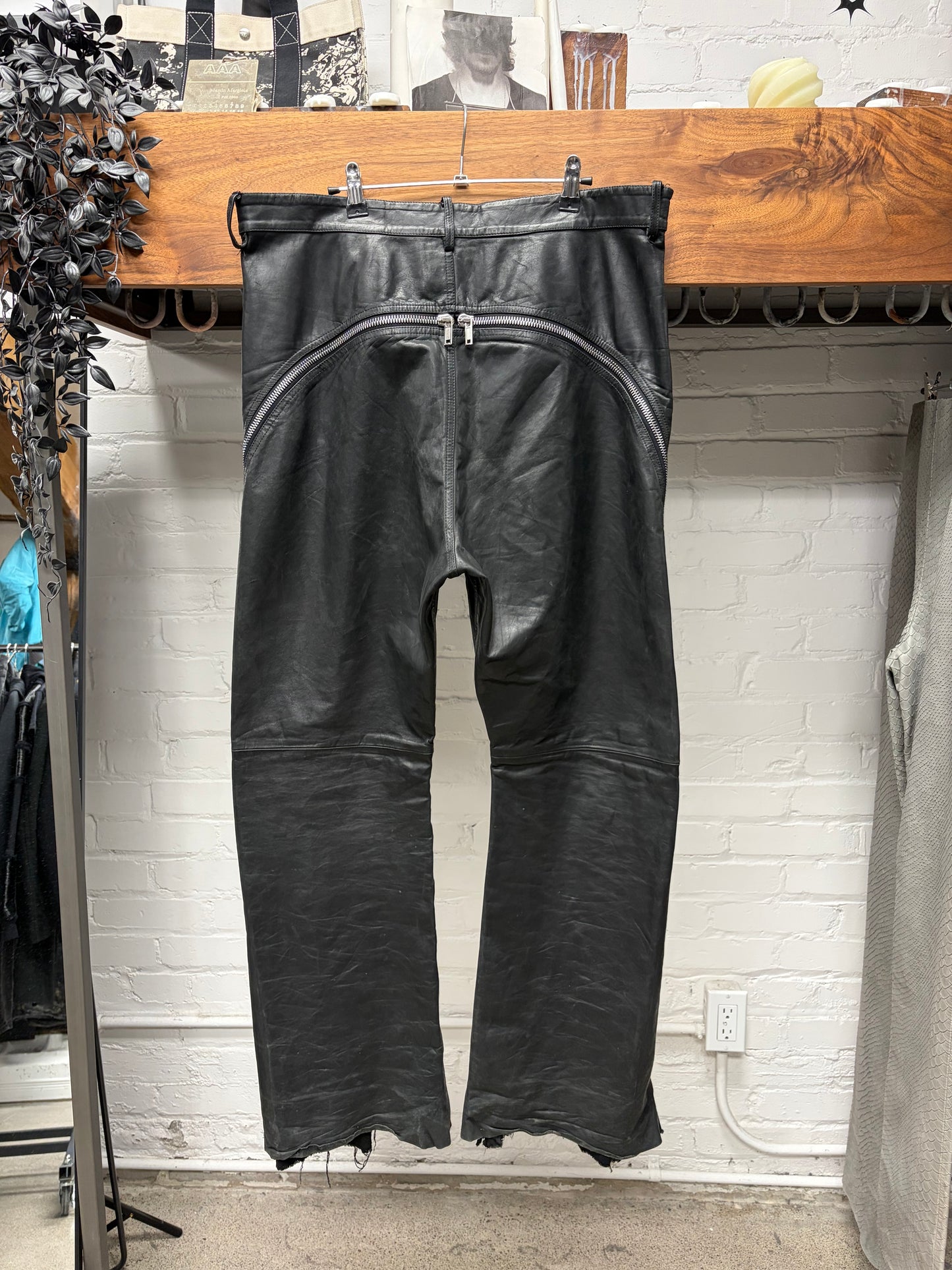 SS2023 Rick Owens ‘Edfu’ Mainline Leather ‘Bolans’ Banana Flared Leg Pants