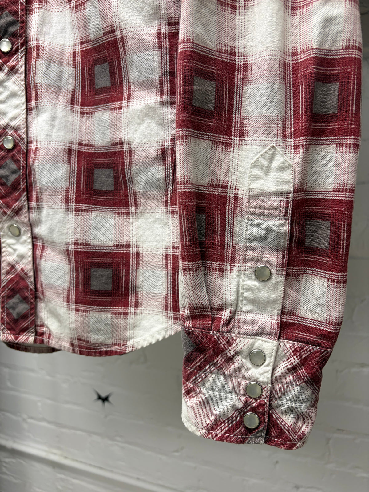 AW2009 Number (N)ine ‘A Closed Feeling’ Red/White Plaid Button Snap Flannel