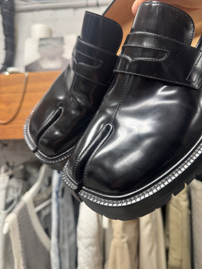 Maison Margiela ‘Tabi’ Split Toe Black Patent Leather Platform Derbies