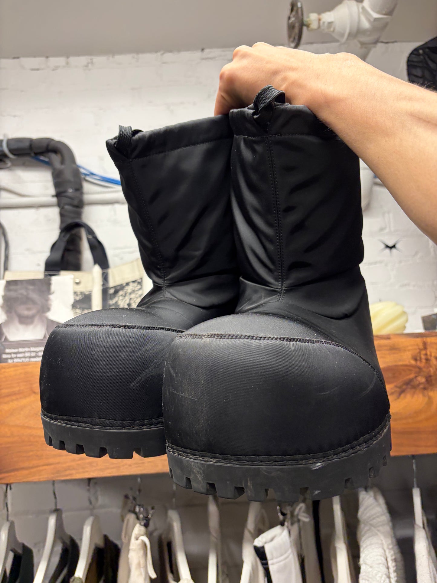 Balenciaga ‘Alaska’ Black Mid-Length Oversized Ski Boots