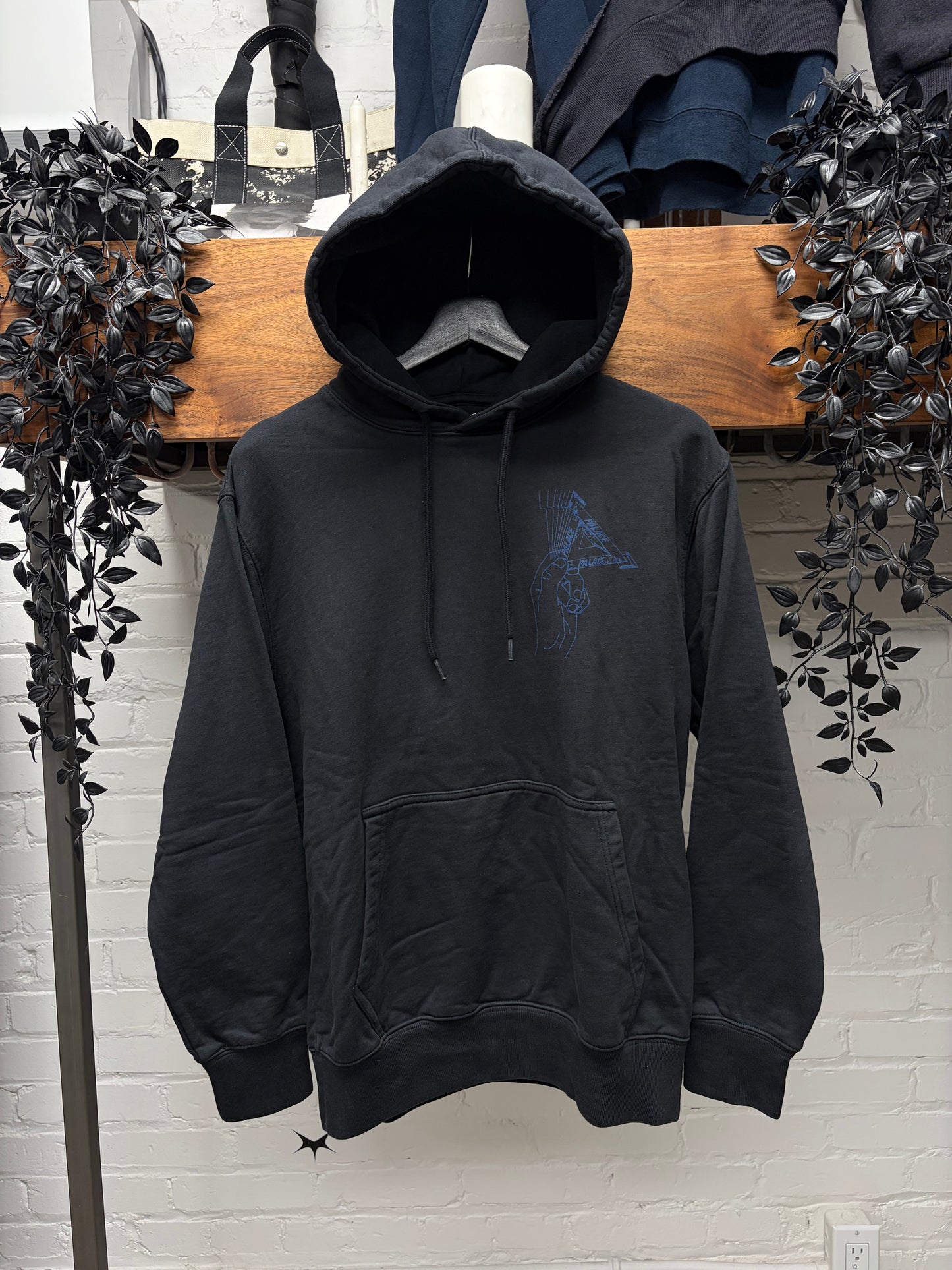 AW2018 Palace ‘Grand Master’ Black/Blue Logo Hoodie