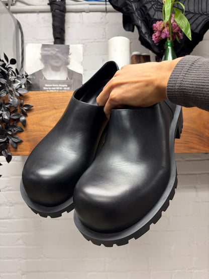 Balenciaga ‘Hummer’ Black Leather Laceless Oversized Derbys