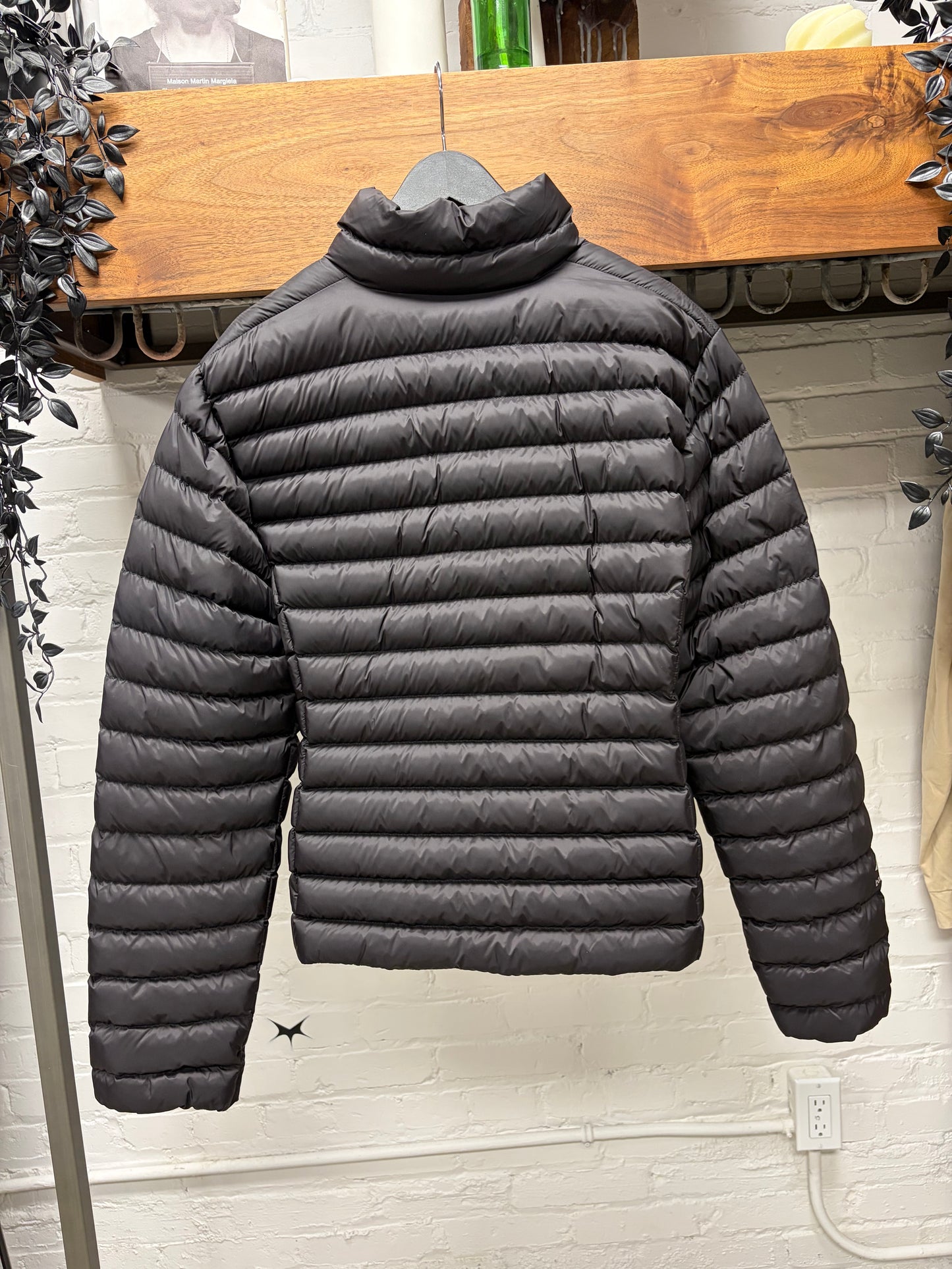 AW2023 Balenciaga Skiwear ‘Hourglass’ Black Puffer Jacket