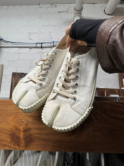 Maison Margiela ‘Tabi’ Split Toe Low Top Sneakers