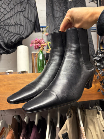 Saint Laurent ‘Rainer’ Glossy Black Leather Pointed Toe Chelsea Boots