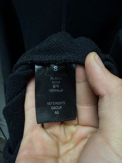 Vetements ‘Nametag’ Black Oversized Zip-Up Hoodie