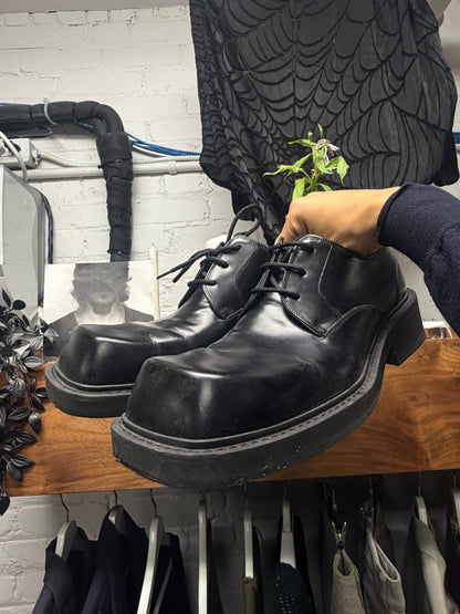 Balenciaga ‘Inspector’ Black Patent Leather Low Top Derbys