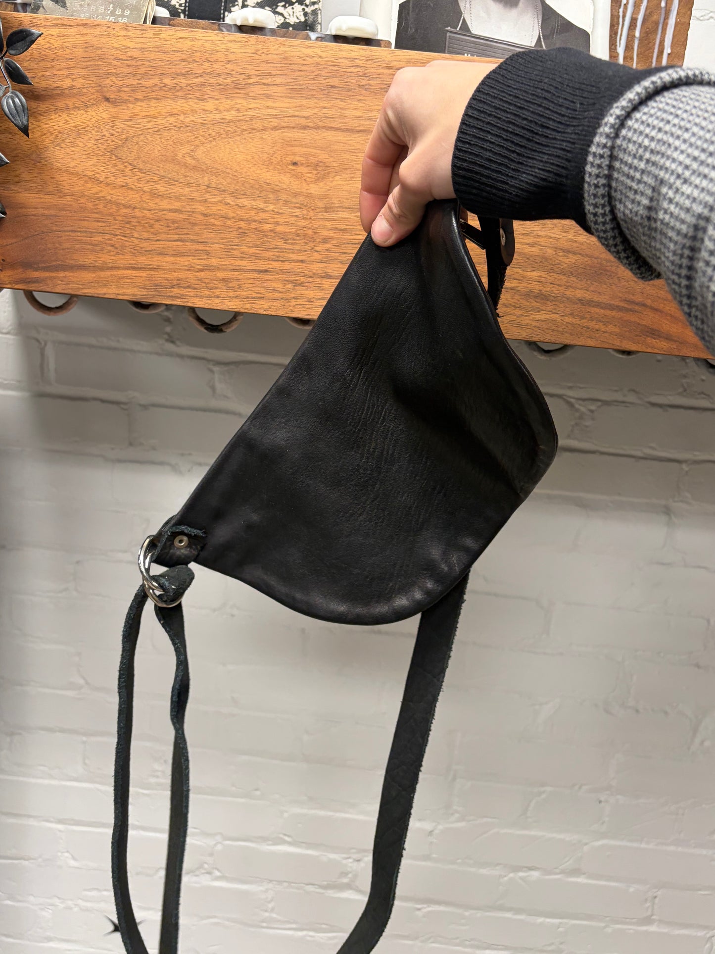 Guidi ‘Q10’ Full Grain Horse Leather Crossbody Side Bag