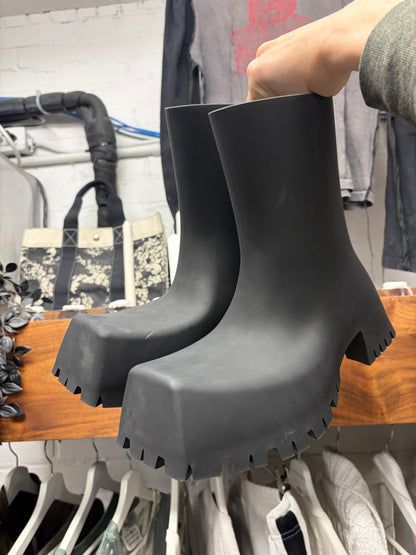 Balenciaga ‘Trooper’ Black Square Toe Combat Boots