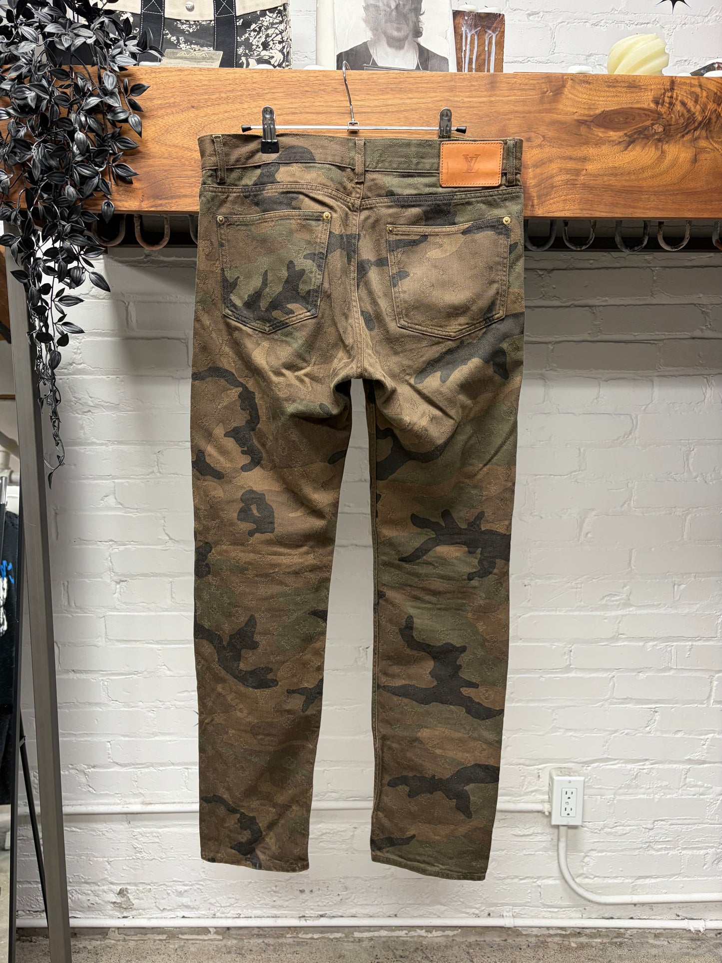 SS2016 Louis Vuitton x Supreme Camoflage Monogram Denim