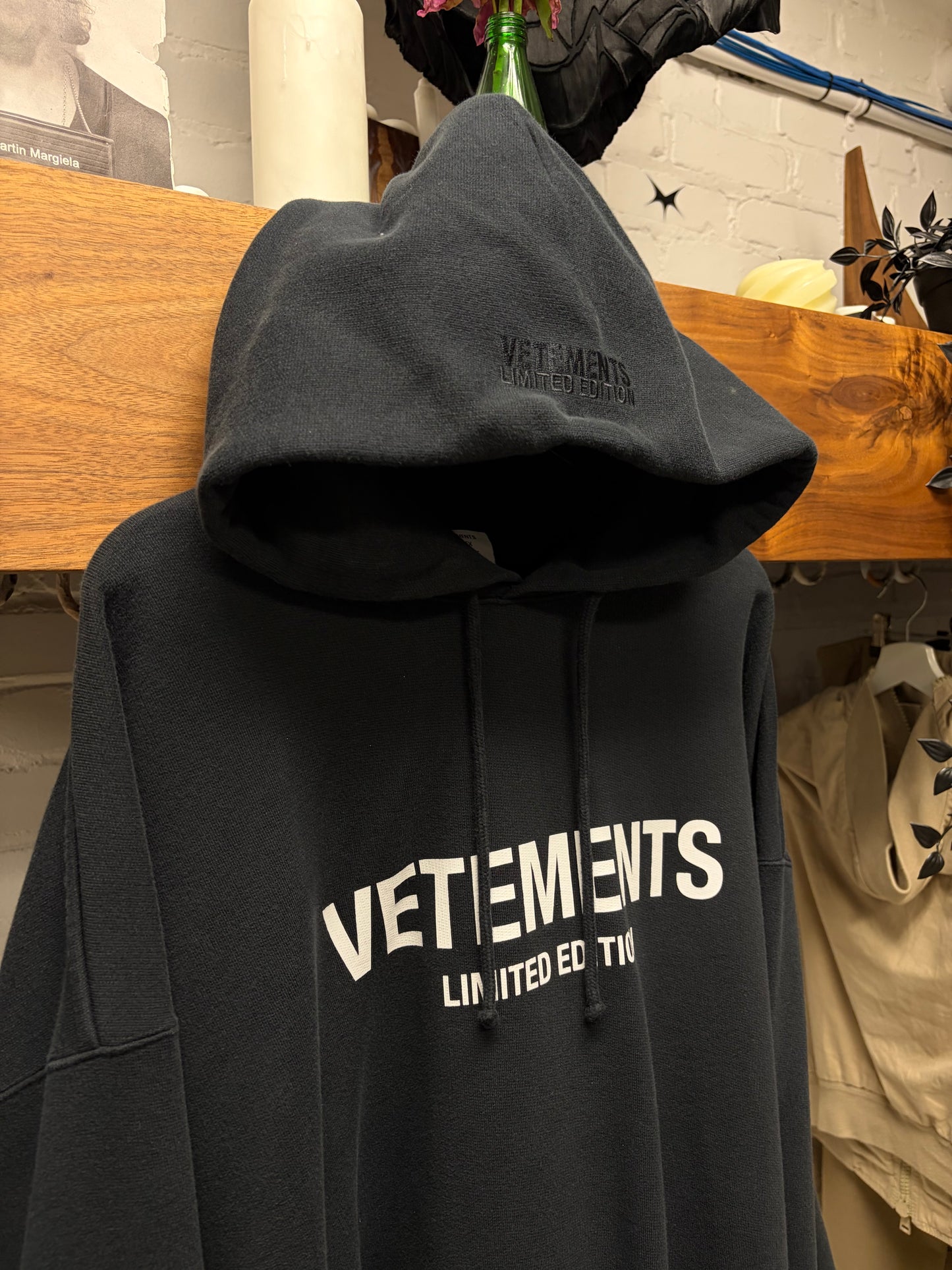 Vetements ‘Limited Edition’ Embroidered Logo Black/White Oversized Hoodie
