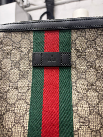 Gucci ‘GG Web Supreme’ Canvas Monogram Flat Messenger Bag