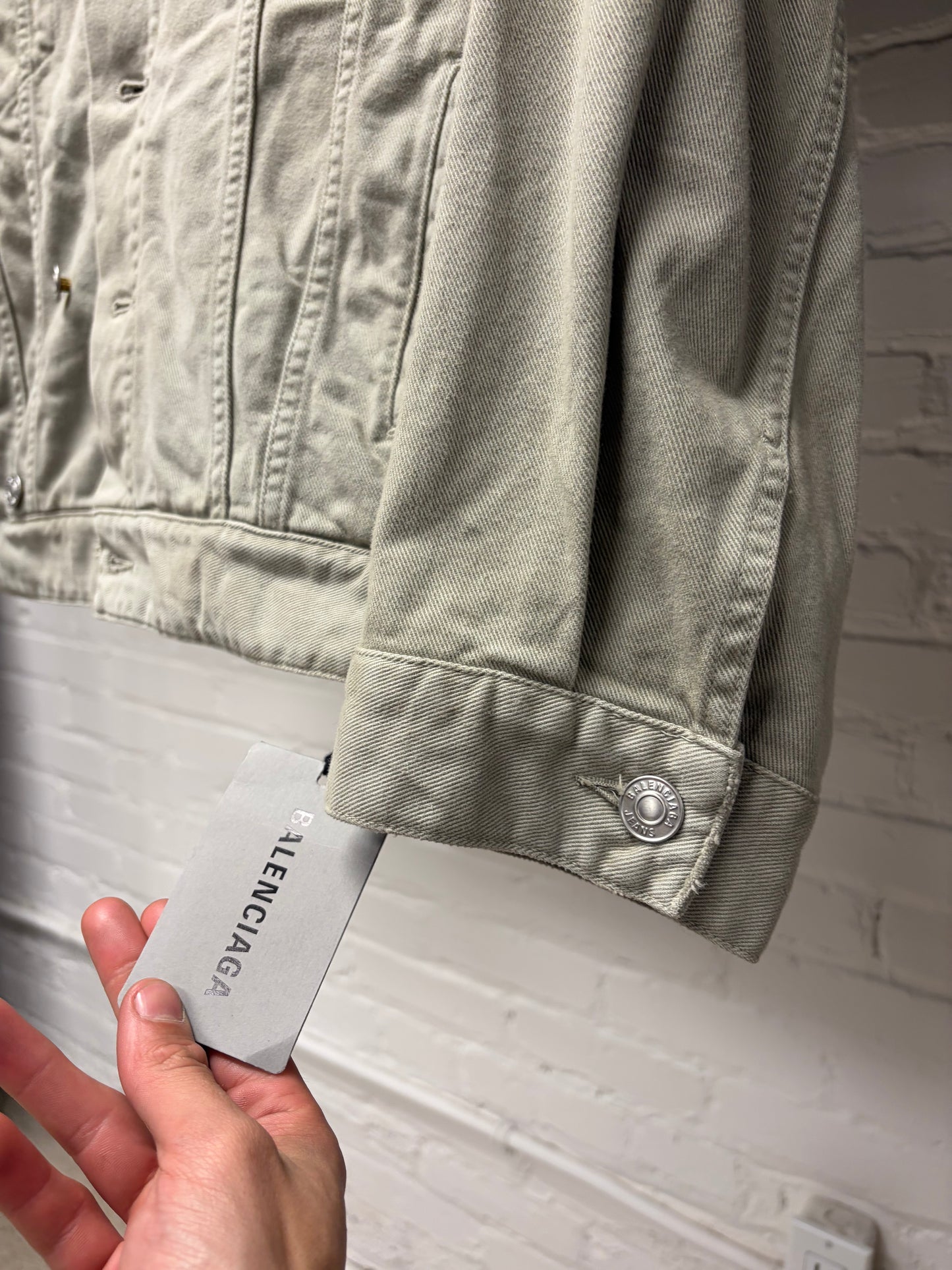 Balenciaga ‘Swing’ Grey Cropped Denim Jacket