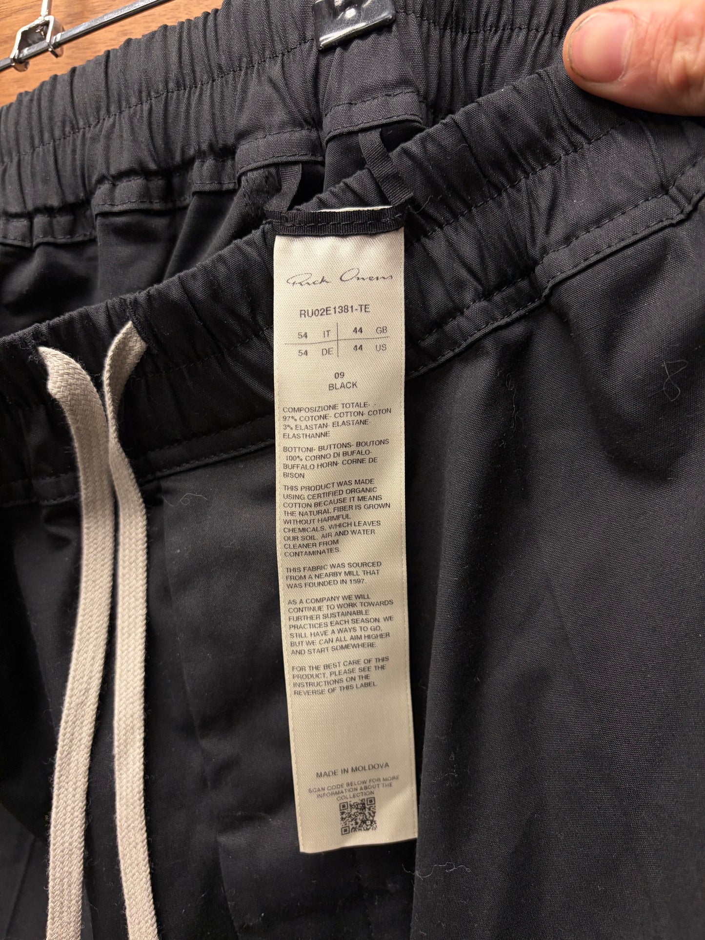 Rick Owens ‘Pod’ Drop Crotch Black Drawstring 3/4 Length Shorts