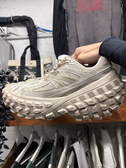 Balenciaga ‘Defender’ Cream Tire Sole Low Top Sneakers