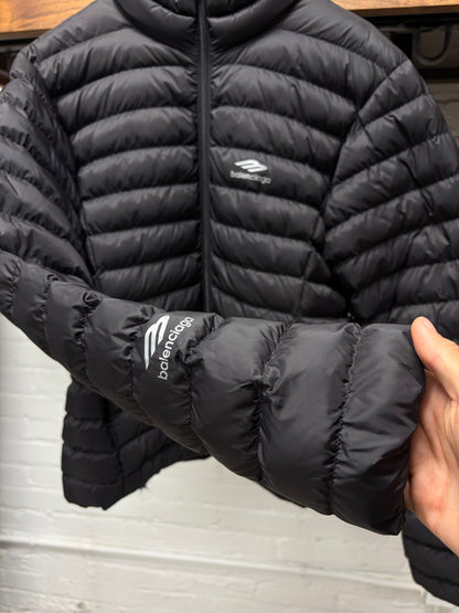 AW2023 Balenciaga Skiwear ‘Hourglass’ Black Puffer Jacket