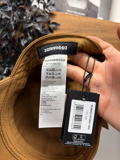 Dsquared2 ‘Campgrounds’ Canadian Patch Distressed Strap-Back Cap