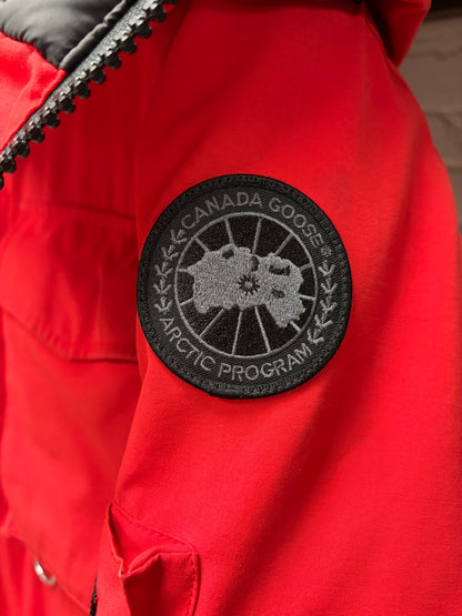 AW2017 Vetements x Canada Goose Down Filled Red/Black Parka
