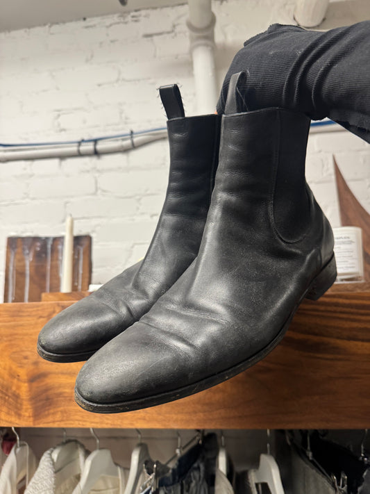 Gucci Black Calfskin Leather Vibram Sole Chelsea Boots