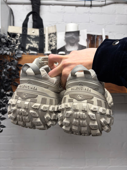 Balenciaga ‘Defender’ White Tire Track Low Top Sneakers