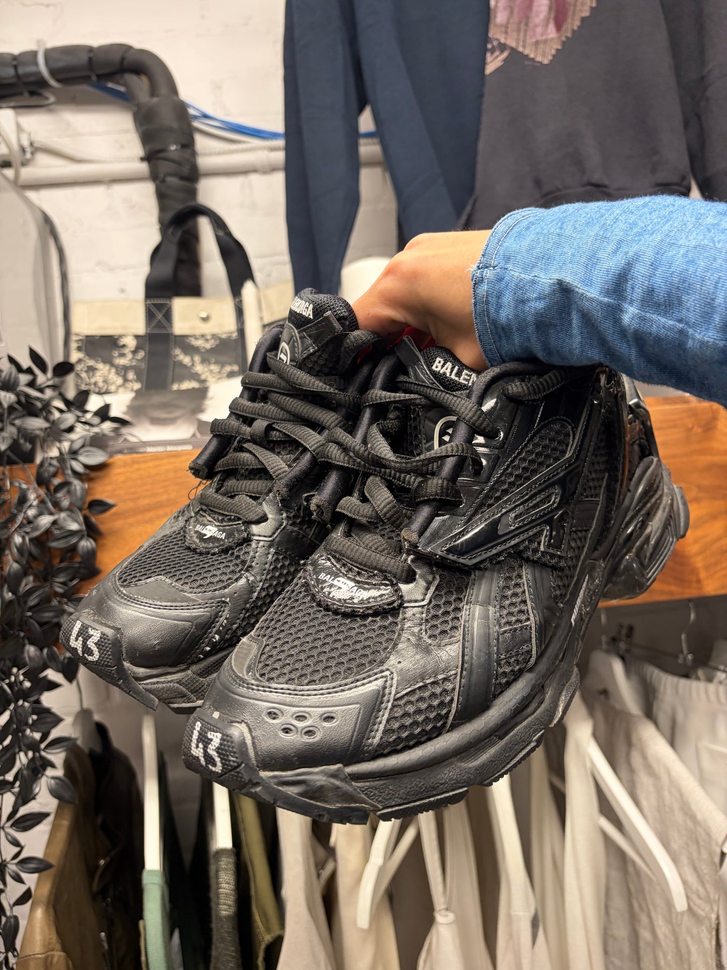 Balenciaga ‘Runner’ Triple Black Low Top Sneakers