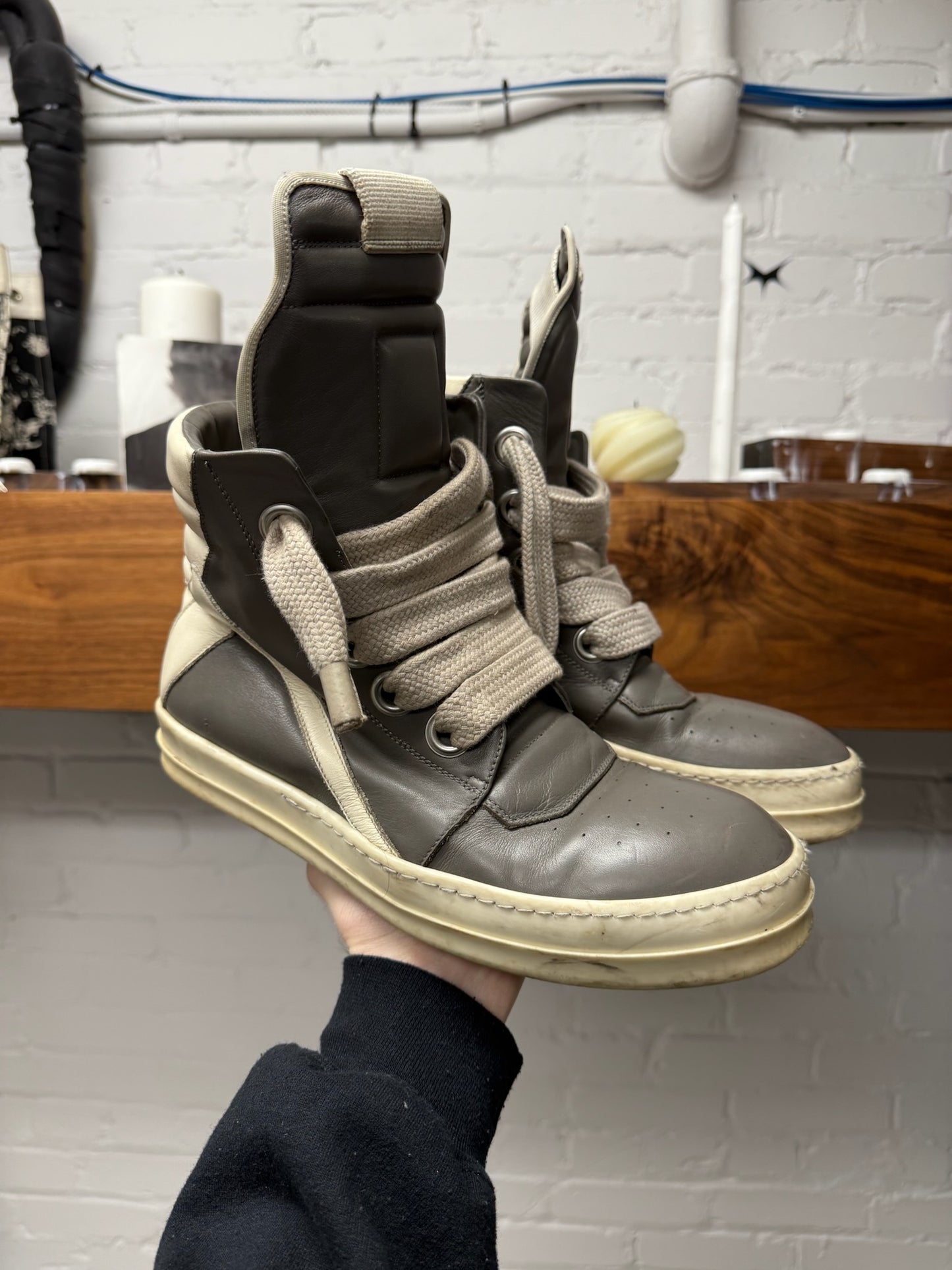 Rick Owens ‘Jumbo Lace’ Grey Leather ‘Geobasket’ High Top Sneakers